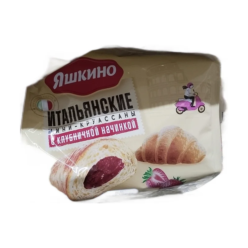 Mini croissants w strawberry